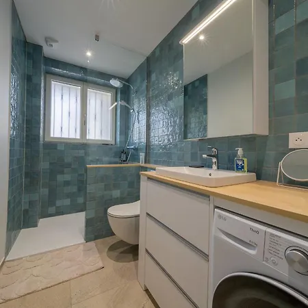 Apartment Le Cocon D'Emma, Appartement Bourgeois Avec Terrasse, Et Parking Gratuit Dans Maison De Maitre Straßburg